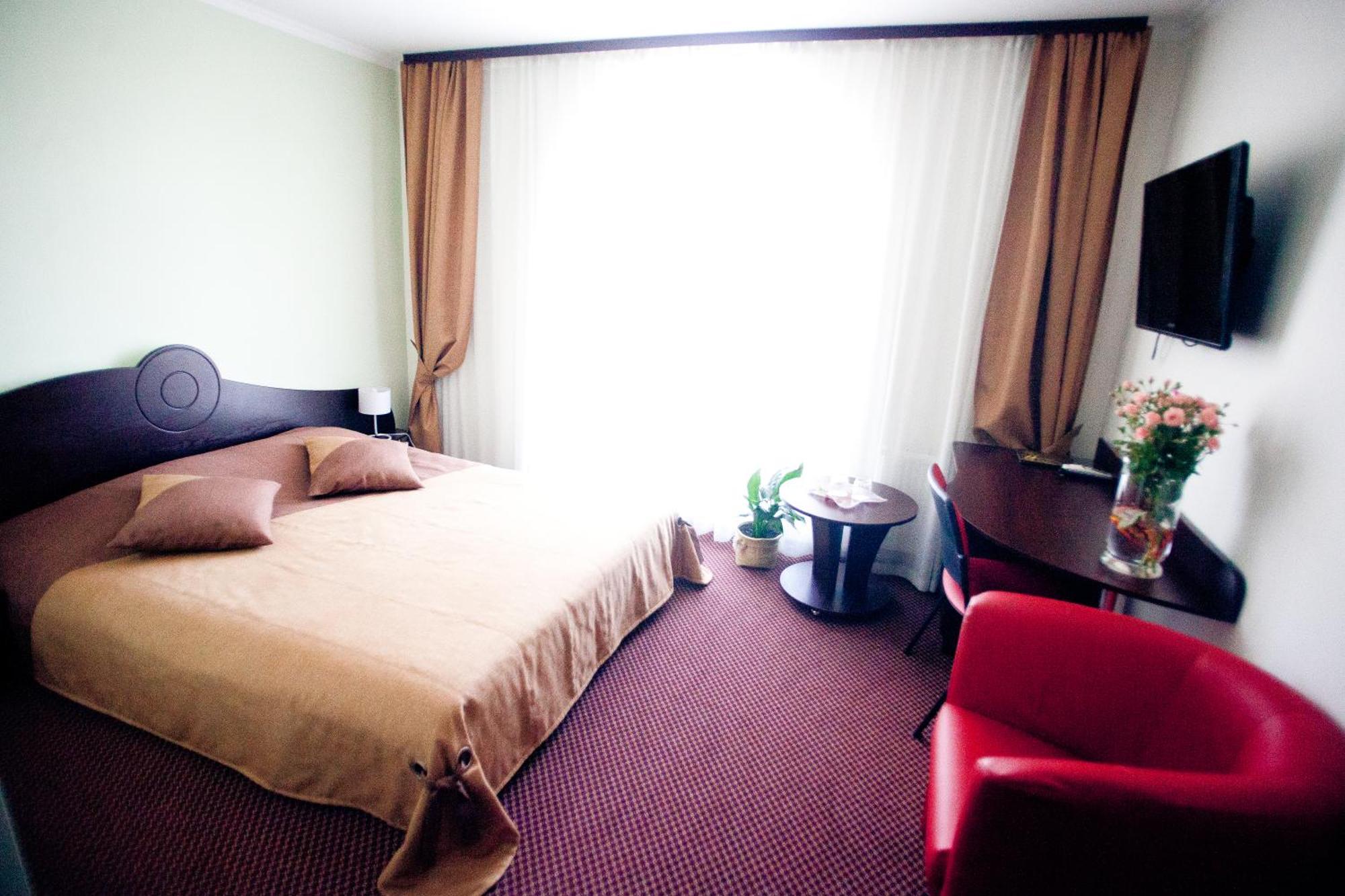 Terminal-A Hotel Ryasne-Ruske 外观 照片