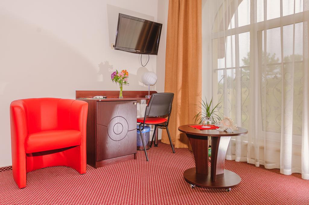 Terminal-A Hotel Ryasne-Ruske 外观 照片